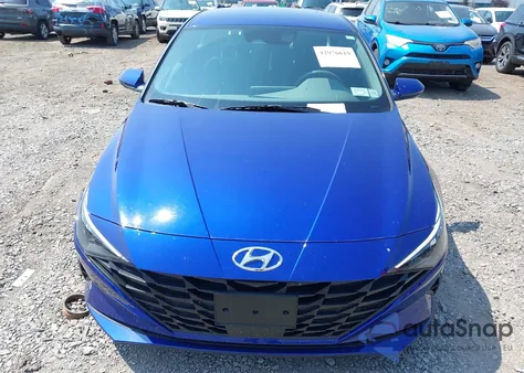 2023 Hyundai Elantra Sel z USA, uszkodzony, nr VIN KMHLS4AG2PU553600